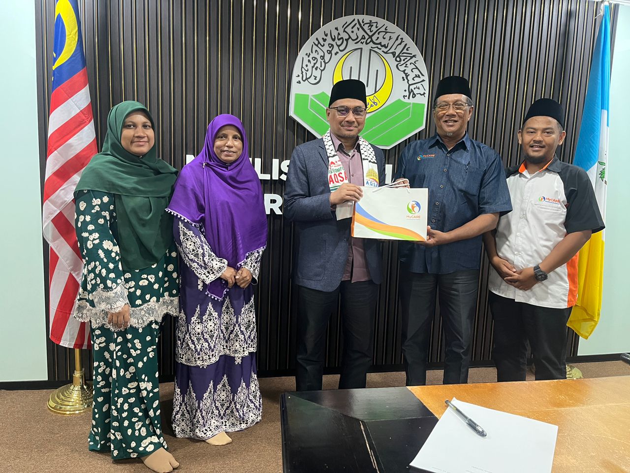 Kunjungan Hormat Daripada Humanitarian Care Malaysia Berhad (MyCARE)